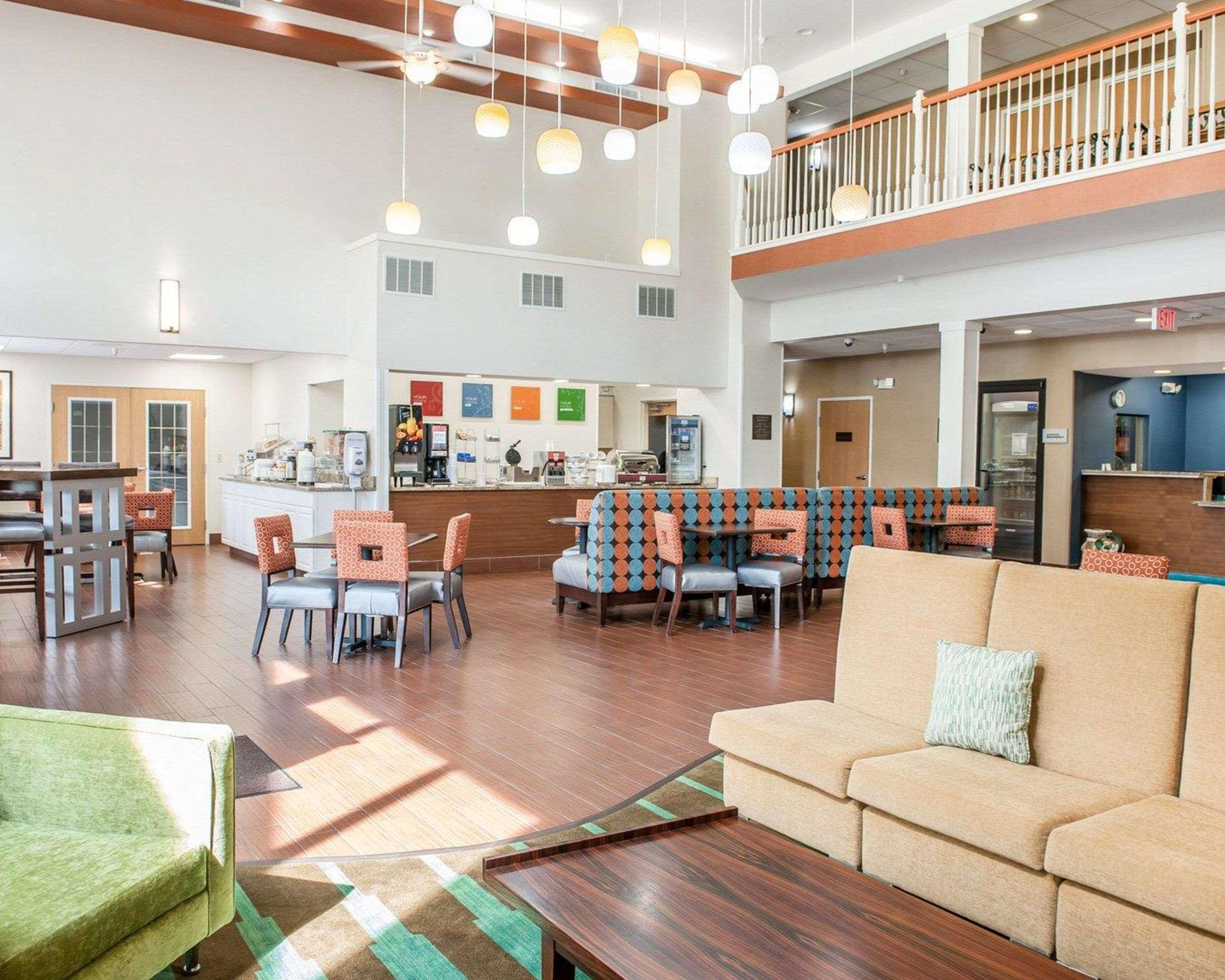 Comfort Suites North Elkhart Esterno foto